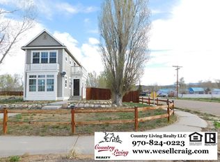 100 Dakota Dr, Dinosaur, CO 81610