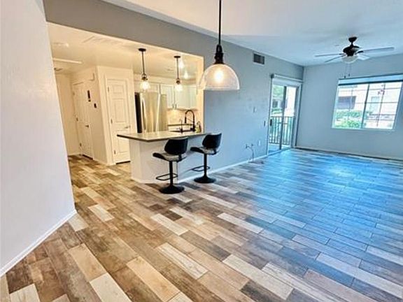 4th image of 6868 Sky Pointe Dr