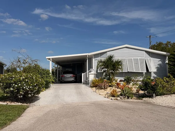 225 Kittery Ct, Fort Myers, FL 33912