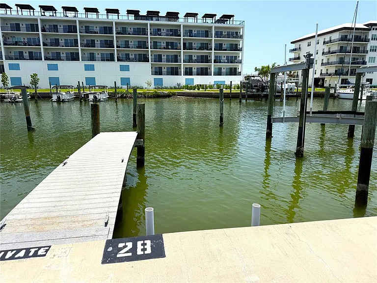 201 Medallion Blvd #D — Photo 16