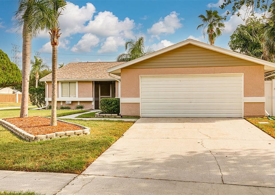 1st image of 627 Bay Lake Trl