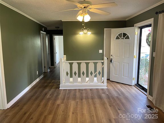 5th image of 613 Gurley St