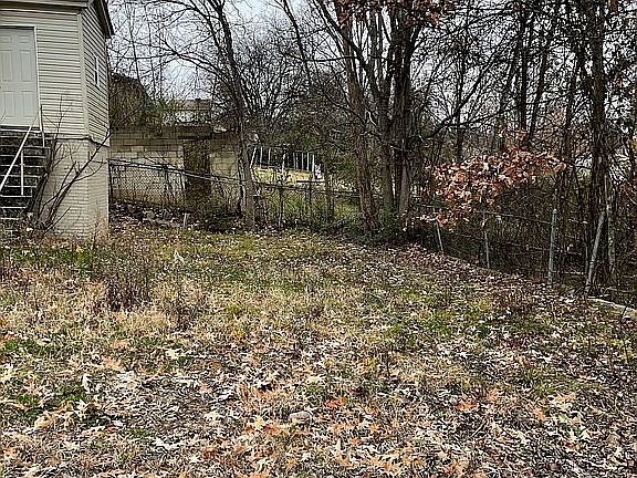 5th image of 3309 S Battery St