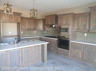 2282 Birmington Dr, Yuba City, CA