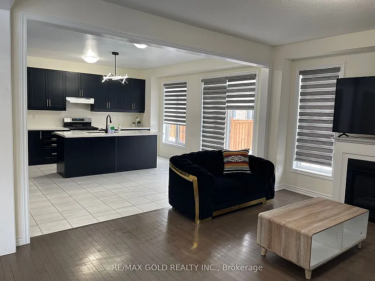 537 Veterans Dr — Photo 11