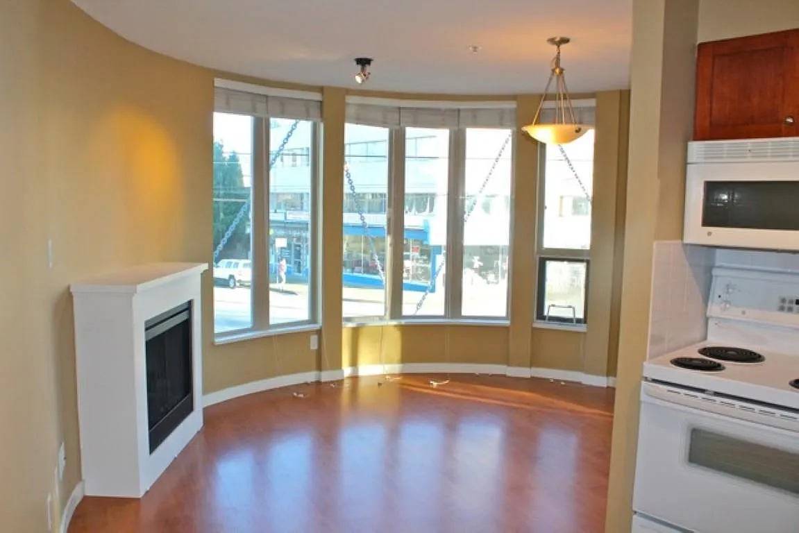 1 bed, 600 sqft, $2,100 — Photo 3