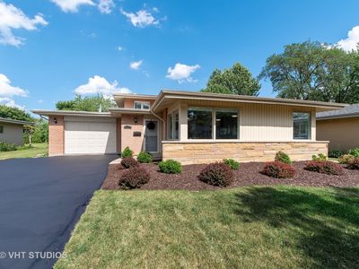 315 Greenfield Dr, Glenview, IL, 60025