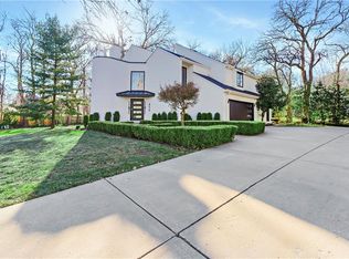 4210 W 102nd St, Overland Park, KS 66207