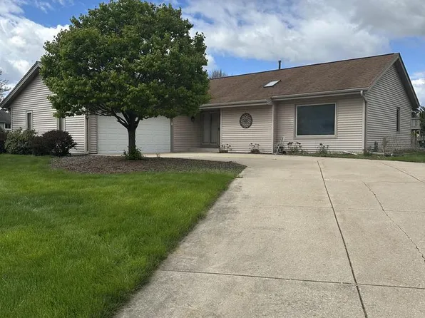 W224N2761 Stonewood COURT, Waukesha, WI 53186