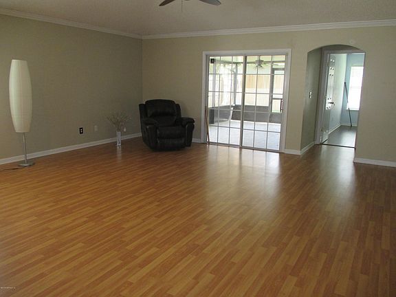 3rd image of 8065 Carisbrook Ct