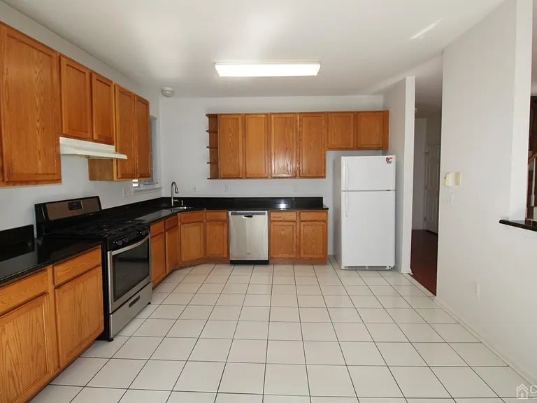 27 Pin Oak Dr — Photo 5