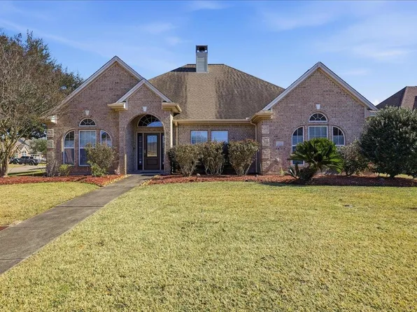 2490 Amberwood, Beaumont, TX 77706