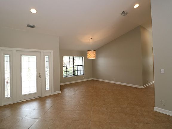 Home For Sale In Pine Tree Golf Club