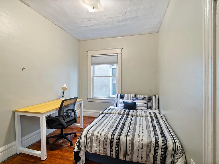 32 Sanford St #32A — Photo 12
