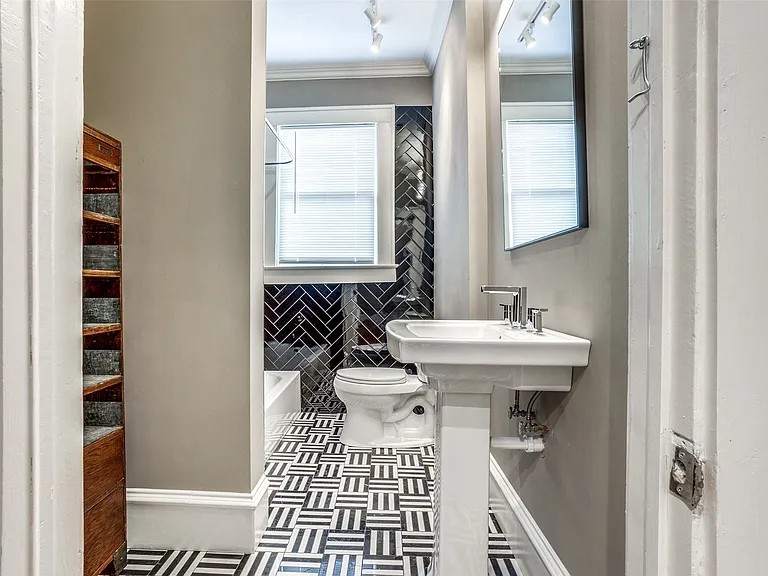 4130 Bowser Ave — Photo 13