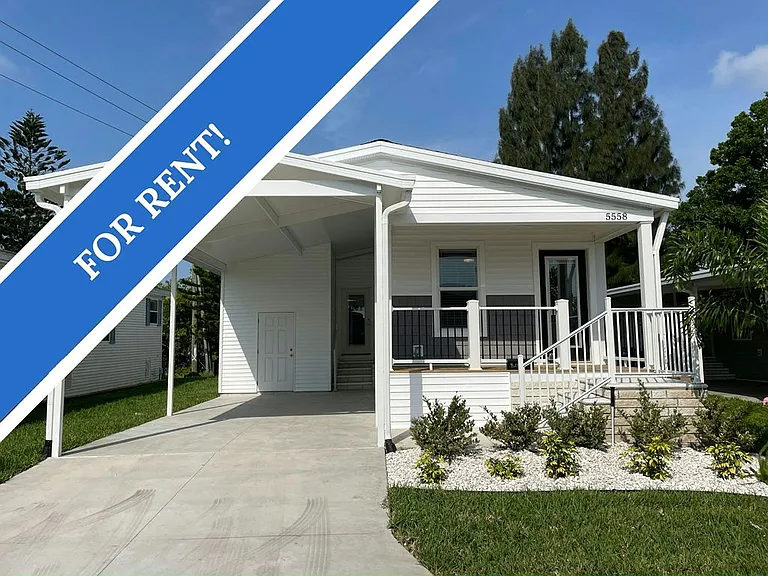 5558 Whistling Tree Ln #Q036 — Photo 1