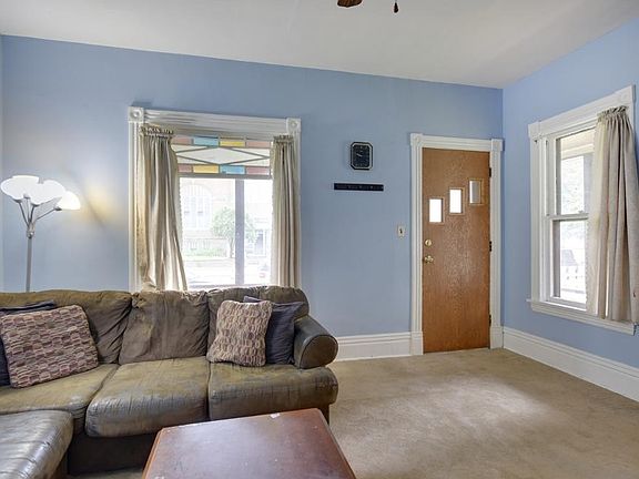 3rd image of 4653 Colfax Ave N