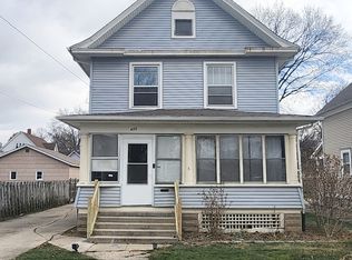 612 Lafayette St, Aurora, IL 60505