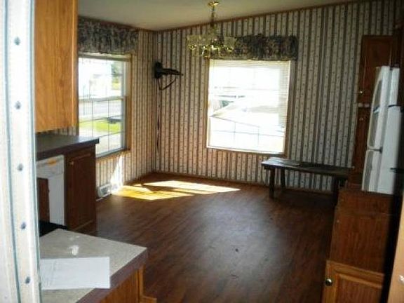491 Main Kitchen