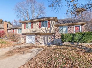 16723 Bel Ray Blvd, Belton, MO 64012