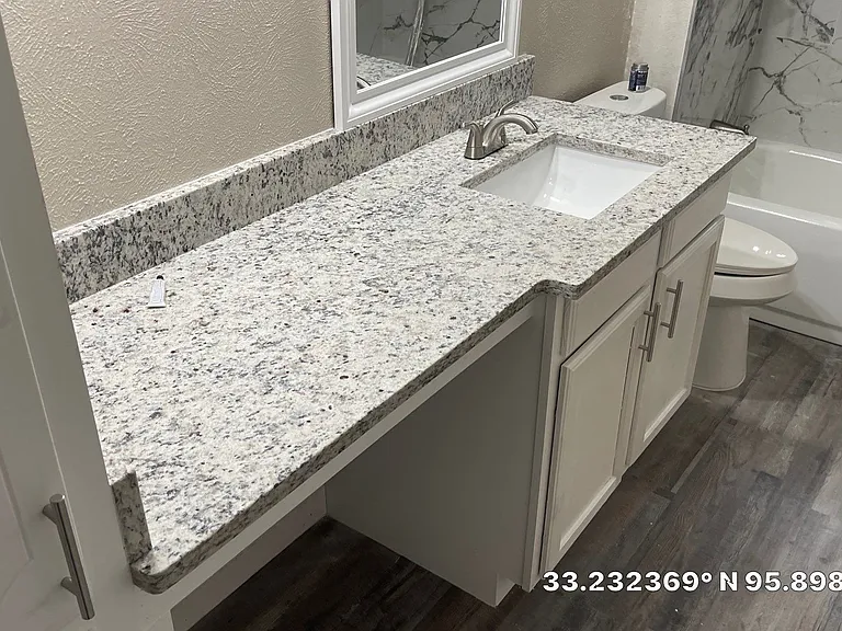 2816 Windy Dr — Photo 5