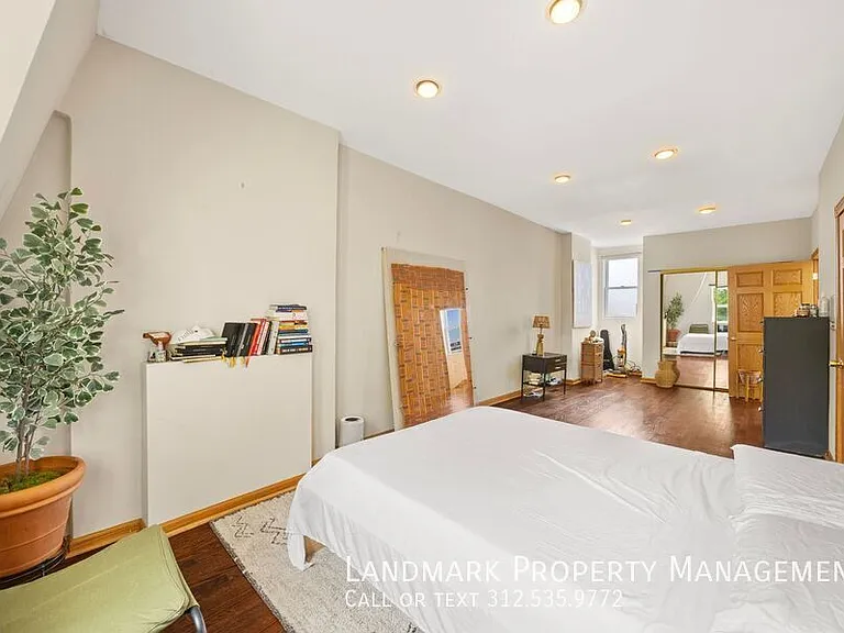 4758 S Champlain Ave — Photo 18