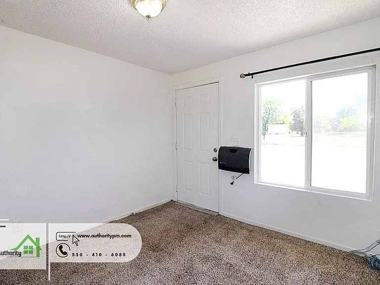 5410 Happy Valley Rd #3 — Photo 6
