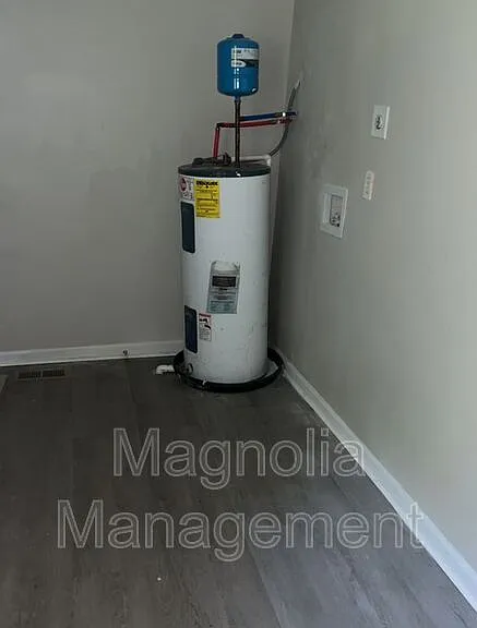 216A S Walnut St — Photo 5