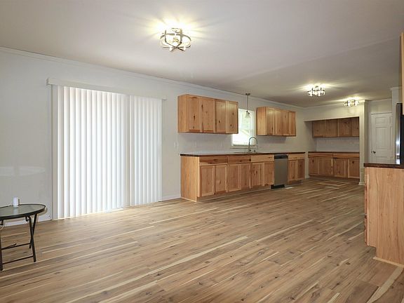5th image of 4941 Aaron Dr
