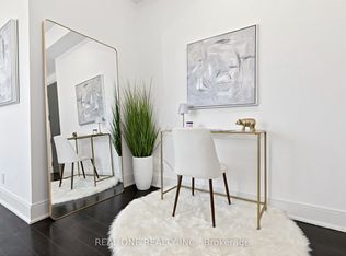 21 Balmuto St #1603, Toronto, ON M4Y1W4