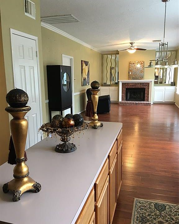 1st image of 1247 Manchester Cir