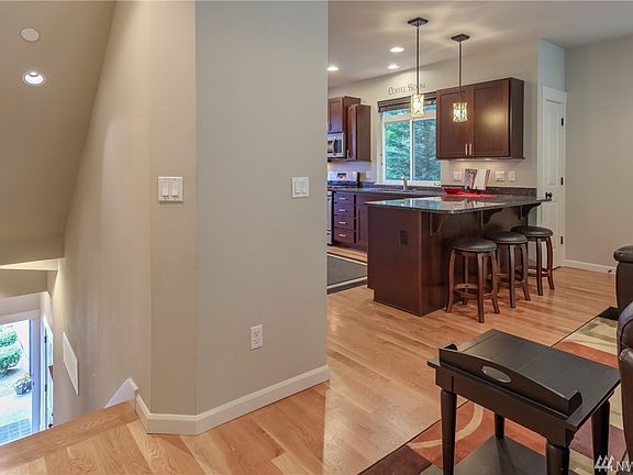 4th image of 17802 NE 95th Ct