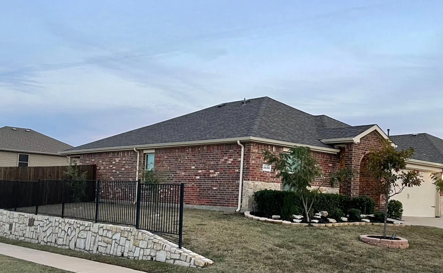 2139 Shady Glen Trl — Photo 3