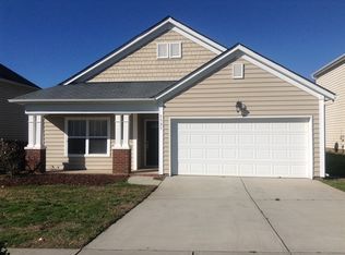 5525 Stowe Derby Dr, Charlotte, NC 28278