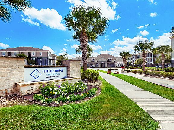 Monument Sign at The Retreat in Corpus Christi, TX _ Premier Residential Community