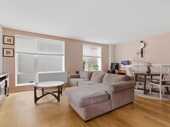 2280 Frederick Douglass Boulevard image 1 of 7