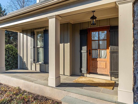 4th image of 2621 S Bennington Rd