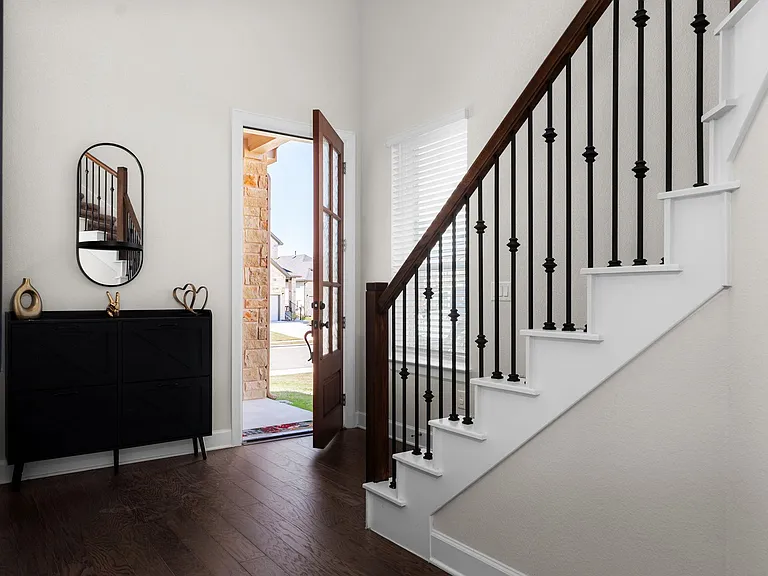 4904 Escape Rivera Dr — Photo 3