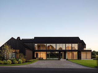 394 Seven Ponds Towd Rd, Water Mill, NY 11976