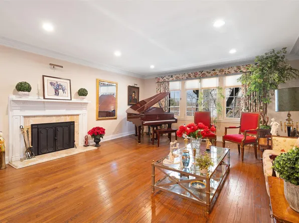 10 Brooklands #4H, Bronxville, NY 10708
