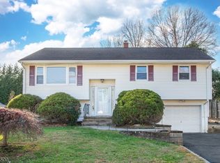 83 Mountain Ave, Hanover Twp., NJ 07927
