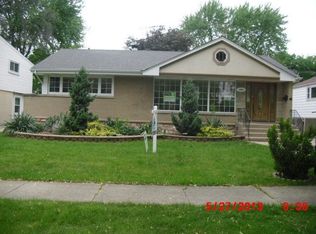 1024 Peterson Ave, Park Ridge, IL 60068