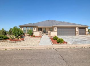 1536 S Cliff Dr, Apple Valley, UT 84737