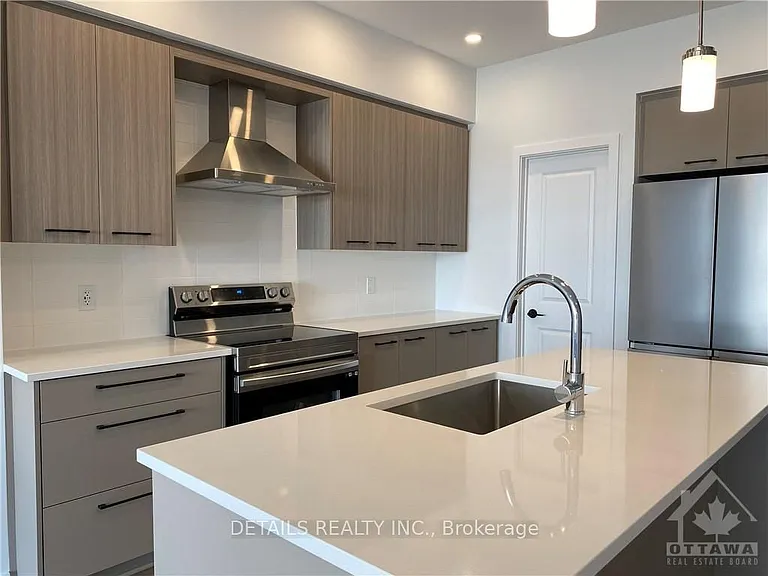 370 Walden Dr — Photo 11