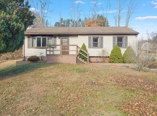 10 Maple Rd, Poughkeepsie, NY 12601