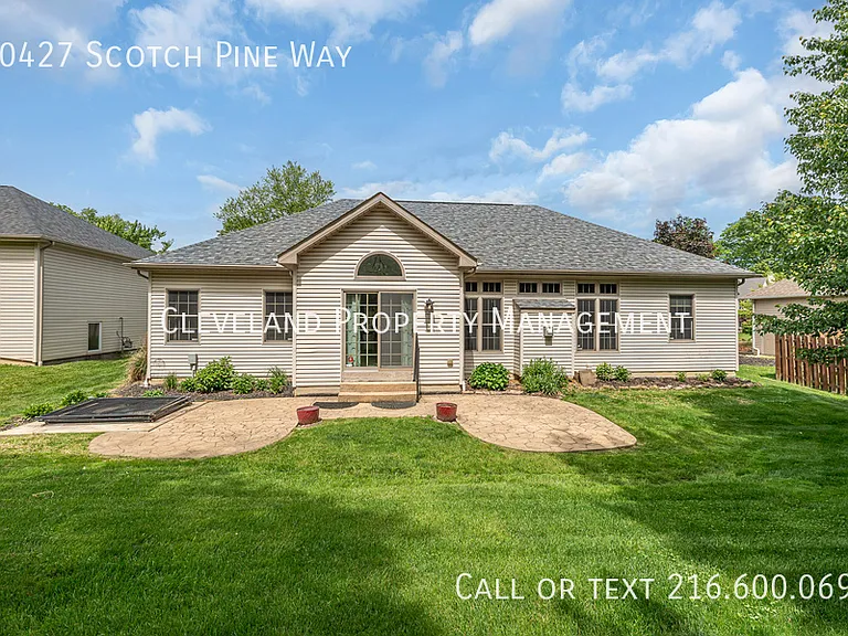 20427 Scotch Pine Way — Photo 48
