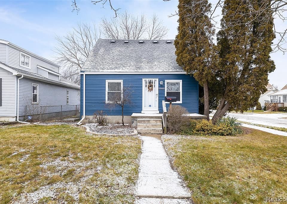 1st image of 23401 Stauber Ave