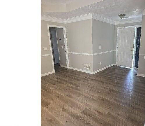 4th image of 195 Branchwood Dr