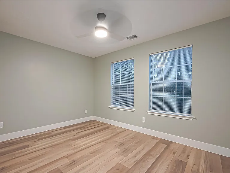 2 Garden Lodge Pl — Photo 21