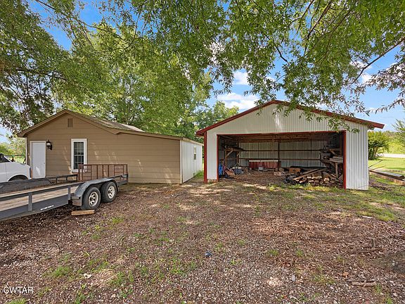 4th image of 1615 Holly Springs Rd